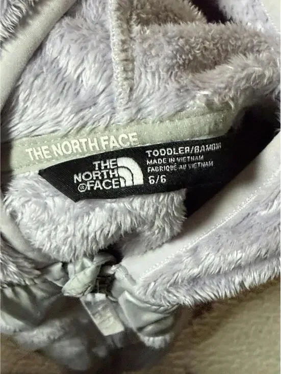 The North Face full-zip, super soft, light Purple  hooded fleece EUC size 6T - Picture 4 of 5